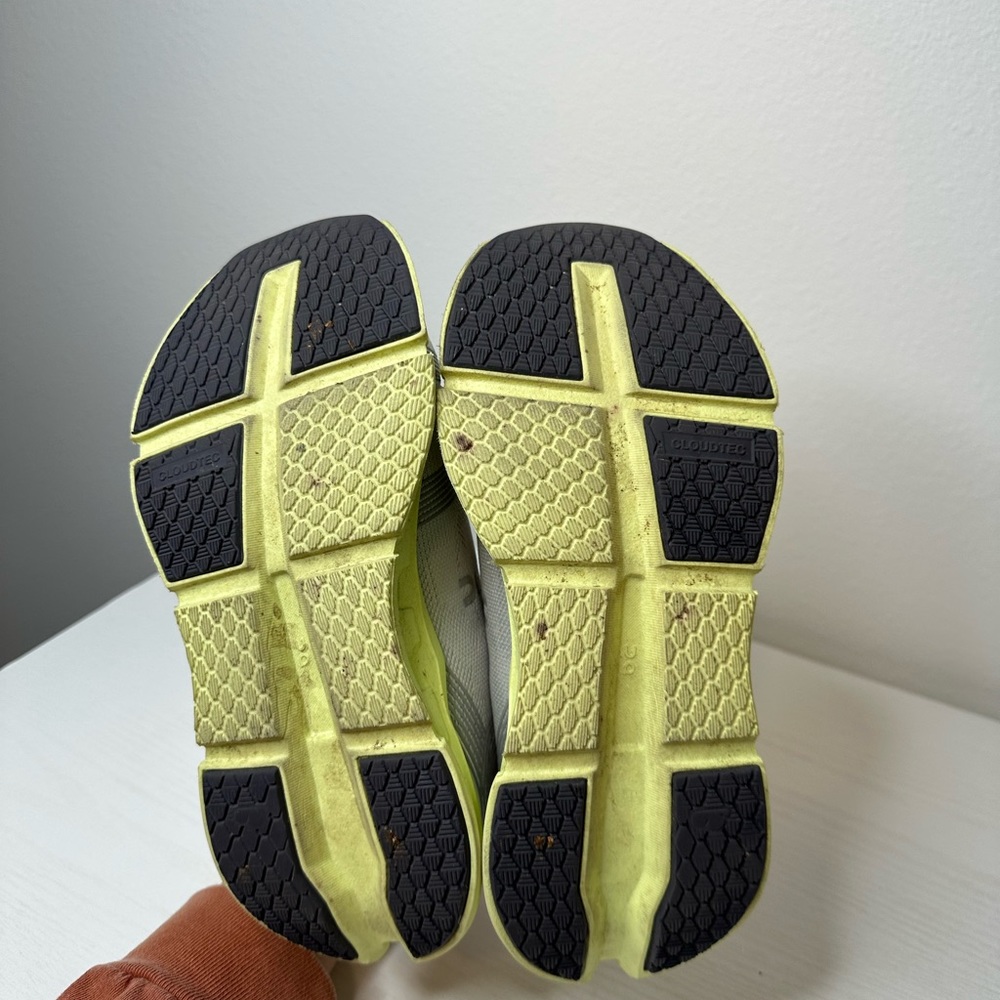 Sold! On Cloudgo Sneaker - Picture 4 of 5